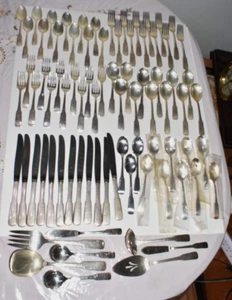 Set for 12 International BEACON HILL 1976 Silverplate Flatware Set 80 pieces - Picture 1 of 13