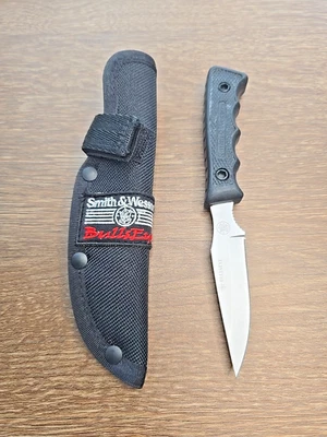 Lâmina fixa Smith & Wesson Bullseye CK301 com bainha - Imagem 1 de 4