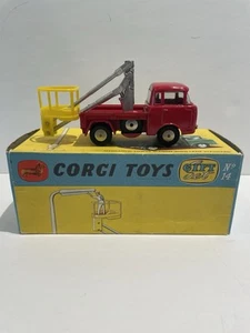 Vintage Corgi Toys No.14 Jeep FC-150 Red & Yellow Hydraulic Tower Wagon - Picture 1 of 21