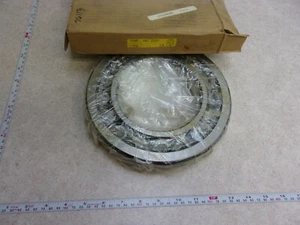 SNR NU-226 Cylindrical Roller Bearing - Straight, 130 mm ID, 230 mm OD, F0644 - Picture 1 of 3
