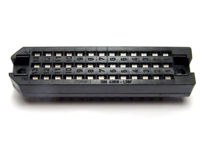 Tyco Federleiste, 39-polig, 83 mm, DIN 41618-L39F, Meßgeräte-Buchse, C42334-A49