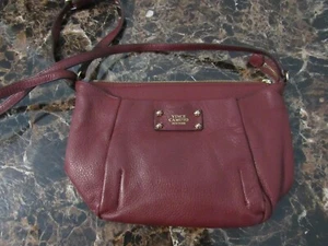 Vince Camuto Hila Leather Crossbody Messenger Shoulder Bag Cabernet - Picture 1 of 5