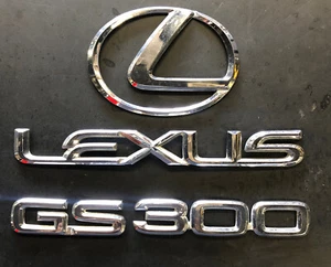 1998-2005 LEXUS GS300 Emblem Letters Trunk lid emblem LOGO OEM Badge 99 00 01 02 - Bild 1 von 3