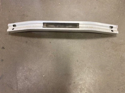 Barra de impacto de refuerzo de parachoques trasero OEM 2001 2002 2003 TOYOTA HIGHLANDER Foto 1 de 3