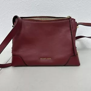 Bandolera Mensajera Michael Kors Crosby Mediana Cuero Guijarros Rojo Brandy - Imagen 1 de 12