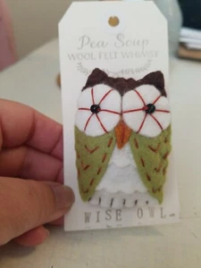 Owl pin brooch, Bird pin, Needle felted bird, Bird brooch, Wool Felted New - Picture 1 of 2