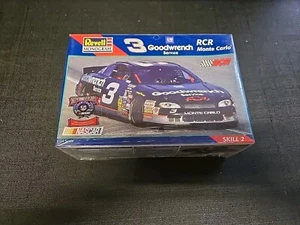Revell/Mono #3 GM Goodwrench RCR Monte Carlo Model Kit 1/24 Old Stock & Sealed - Picture 1 of 9