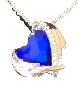 Fashion necklace with a Heart, a Bright Blue One on a Silver-Colored Chain - Picture 1 of 1