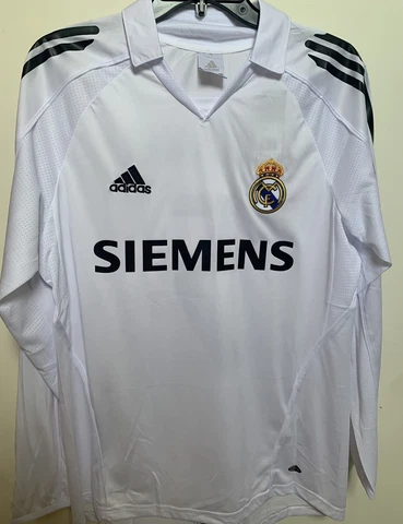 Retro Long Sleeve Real Madrid 2005/2006 Home Cover