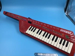 Yamaha SHS-10 Red FM Digital Shoulder Keyboard Midi Keytar getestet - Bild 1 von 19