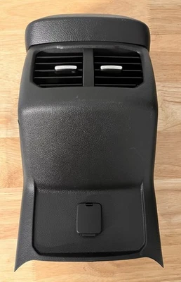 Ford Fusion 2013-2016 consola trasera moldura con rejillas de ventilación PN DS73-F045A06-AL1FT7 Foto 1 de 3