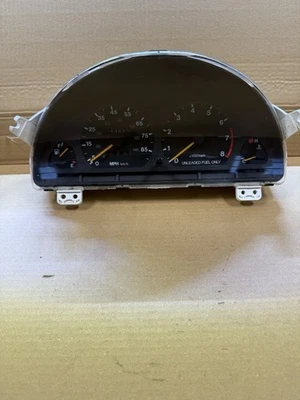✅⭐️ Velocímetro de cuadro de instrumentos Geo Tracker Suzuki Sidekick 1996-1998 Foto 1 de 4