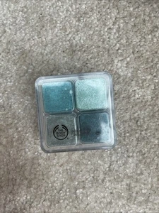 The Body Shop Shimmer Cubes Palette No. 22 Greens Sealed - Picture 1 of 14