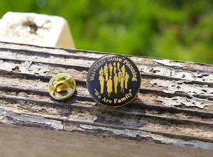 Wal-Mart Store Planning We Are Family Metal & Enamel Employee Lapel Pin Pinback - Picture 1 of 4