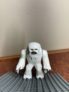 LEGO Star Wars Wampa Minifigure Hoth Yeti Creature NO HORNS - Picture 1 of 7