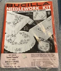 Vintage Bucilla Christmas Needlework Kit 8910  Jeweled POINSETTIA Linen Panel - Picture 1 of 3