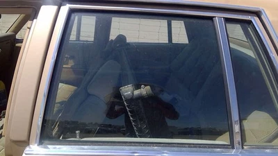 Olds 88 1980-1985 conductor ventana trasera izquierda puerta vidrio trasero OEM Foto 1 de 4