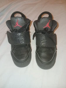 Nike Air Jordans Son Of Mars Basketball Shoes Girls Size 11c Black Pink Sneakers - Picture 1 of 12