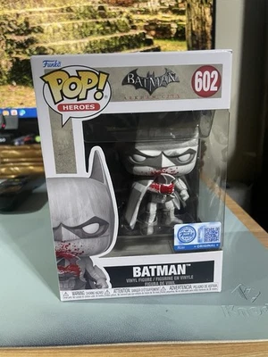 Funko Pop! Batman Arkham City #602 exclusivo de Bloody Gamestop Foto 1 de 4