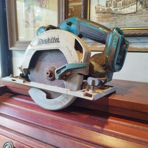 MAKITA 18V LI-ION BRUSHLESS 165MM CIRCULAR SAW DHS680 SKIN For Repair - Picture 1 of 6