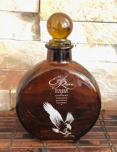 EAGLE RARE 10 YEAR OLD KENTUCKY STRAIGHT Bourbon Mini Whiskey Decanter - Picture 1 of 1