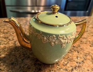 Gibsons Staffordshire England Vintage nummeriert grün Teekanne mit Deckel Trauben Blumen - Bild 1 von 7