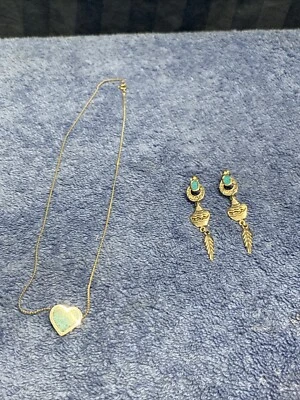 Brincos pendurados estilo sudoeste cor turquesa e prata com colar de coração A1 - Imagem 1 de 4