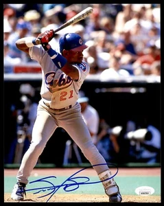 SAMMY SOSA SIGNED 8X10 WITH JSA WITNESSED COA - CHICAGO CUBS - Picture 1 of 1