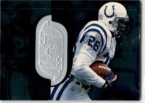 1998 SPx Finite #35 Marshall Faulk #/7600 - Picture 1 of 2