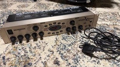 Behringer Bass V-AMP Pro Plateado Cable de Alimentación Probado Guitarra Rack Efectos Música Pro Foto 1 de 4