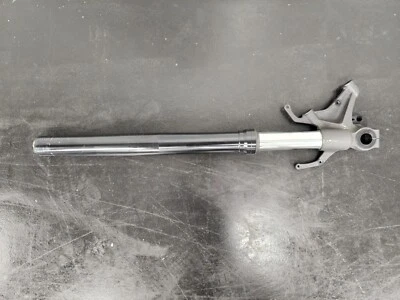 Tubo horquilla delantera izquierda Yamaha YZF-R1 2021-2024 OEM B3L-23102-01 suspensión Foto 1 de 4