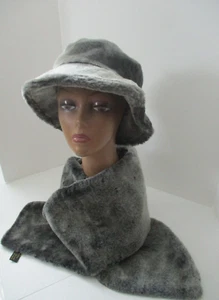 Women's SILVER & GRAY Faux Fur Winter Hat & Wide Neck Scarf Set 2 Pcs NEW - Picture 1 of 14