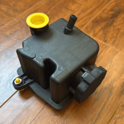 URO Parts 0004600183 Power Steering Reservoir, without O-Ring - Image 1 of 4