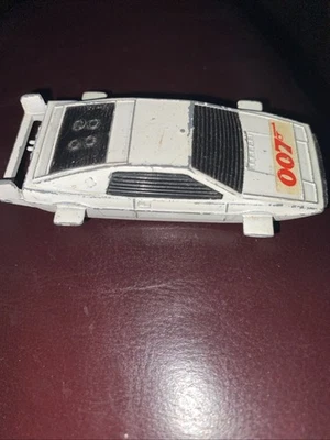 VINTAGE 1979 JAMES BOND 007 LOTUS ESPRIT CORGI JUNIORS CAR - Image 1 of 4