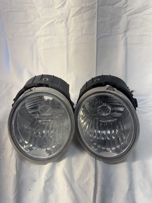 Faros antiniebla izquierda y derecha C15 2005-2009 Subaru Legacy, Outback (juego de 2) OEM Foto 1 de 4