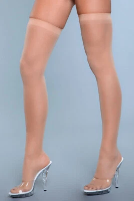 Medias transparentes BeWicked Best Behavior muslos desnudas Foto 1 de 3