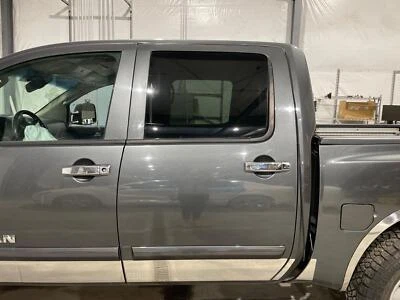 2004 - 2015 Nissan Titan Driver LH Left Smoke-K11 Rear Power Door Shell - Imagem 1 de 4