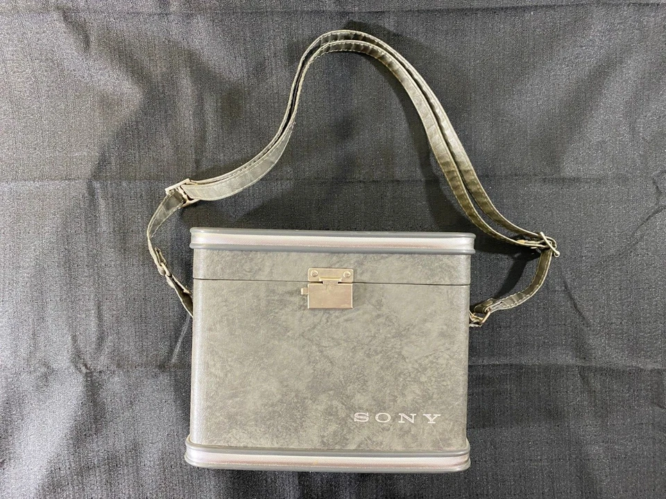 Estuche de Transporte Paquete de Batería SONY De Colección SOLO Gris con Correa para el Hombro 4 Cámaras o TV Foto 1 de 4