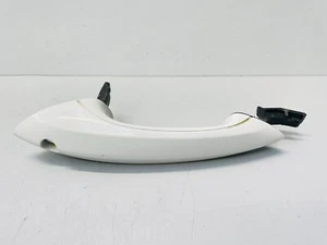 BMW F10 F11 5er Türgriff Fahrerseite vorne rechts Alpinweiß 300 #038 - Bild 1 von 3