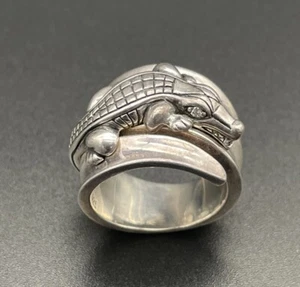 Anillo de plata esterlina con forma de cocodrilo B. Kieselstein ojos de diamante talla 6,75 - Imagen 1 de 15