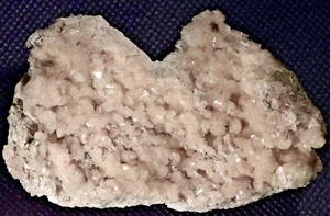 BIG PURE GMELINITE CRYSTALS PIECE! 7 X 5 X 3 CM. BAY OF FUNDY, NS, CANADA 57G. - Picture 1 of 2
