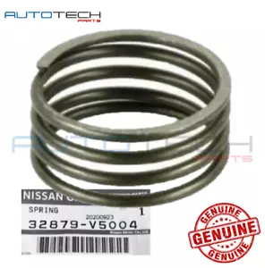 NISSAN NAVARA D22 KA24 TD27 NEW GENUINE GEARBOX SHIFTER SPRING - Picture 1 of 2