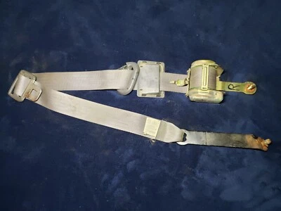 1989-95 Toyota Truck Pickup Extended Cab RIGHT REAR Seat Belt Retractor GRAY - Image 1 of 4