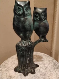 Zweifarbiges Eulenpaar aus Metall 11 Zoll in Indien auf Ast - Bild 1 von 5