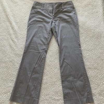 Pantalones de vestir para mujer The Limited Drew Fit gris a rayas corte bota recto talla 10” Foto 1 de 4