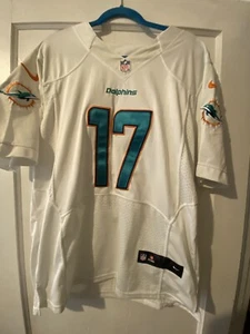 Ryan Tannehill Jersey  - Picture 1 of 3