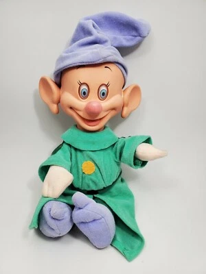 复古白雪公主和七个小矮人 Dopey 移动眼睛耳朵娃娃 1993 年美泰 — 第 1/4 张图片