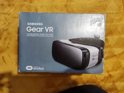 Samsung Gear Virtual Reality Headset Oculus White & Black For Samsung Edge  - Image 1 of 4
