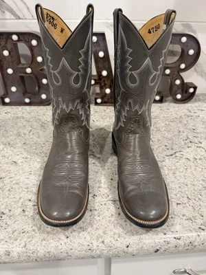 Rios Of Mercedes ботинки 7,5 мужчин / 9 женщин - Изображение 1 из 4