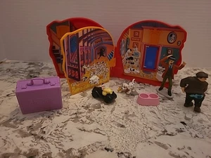 101 Dalmatians Disney Puppy Fun Toy Playset With Misc. Pieces  - Picture 1 of 8
